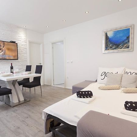 Apartmani Marina Макарска Экстерьер фото