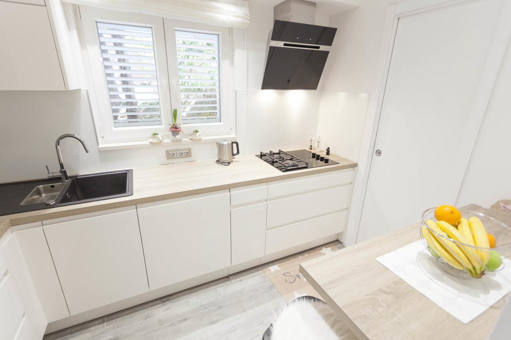 Apartmani Marina Макарска Экстерьер фото