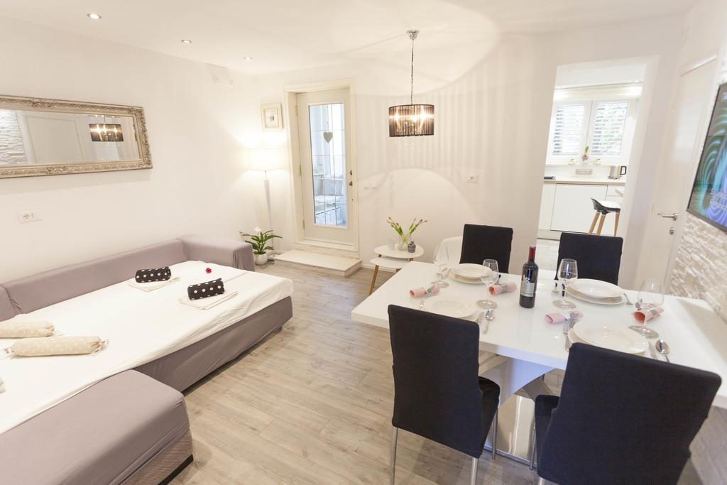 Apartmani Marina Макарска Экстерьер фото