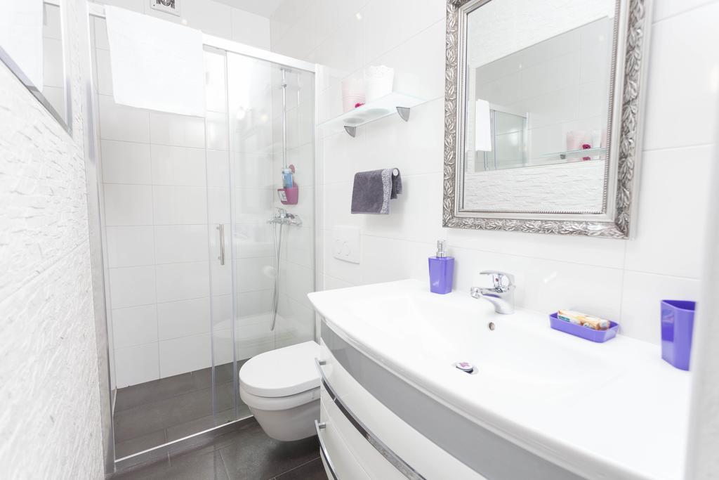 Apartmani Marina Макарска Экстерьер фото