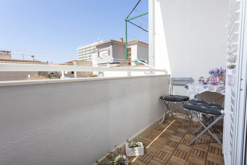 Apartmani Marina Макарска Экстерьер фото
