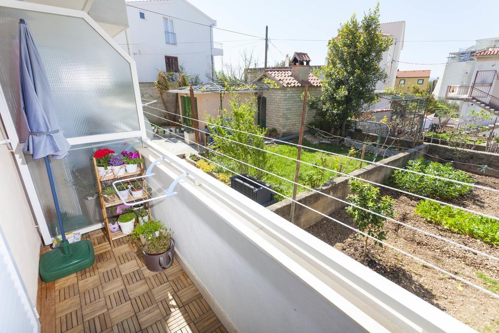 Apartmani Marina Макарска Экстерьер фото