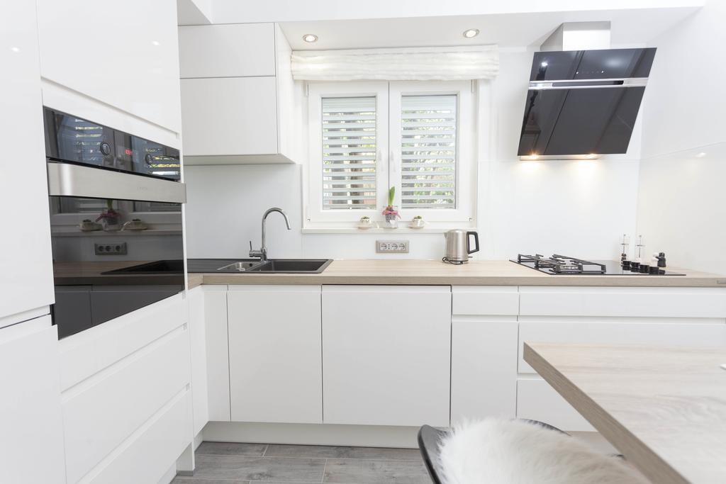 Apartmani Marina Макарска Экстерьер фото