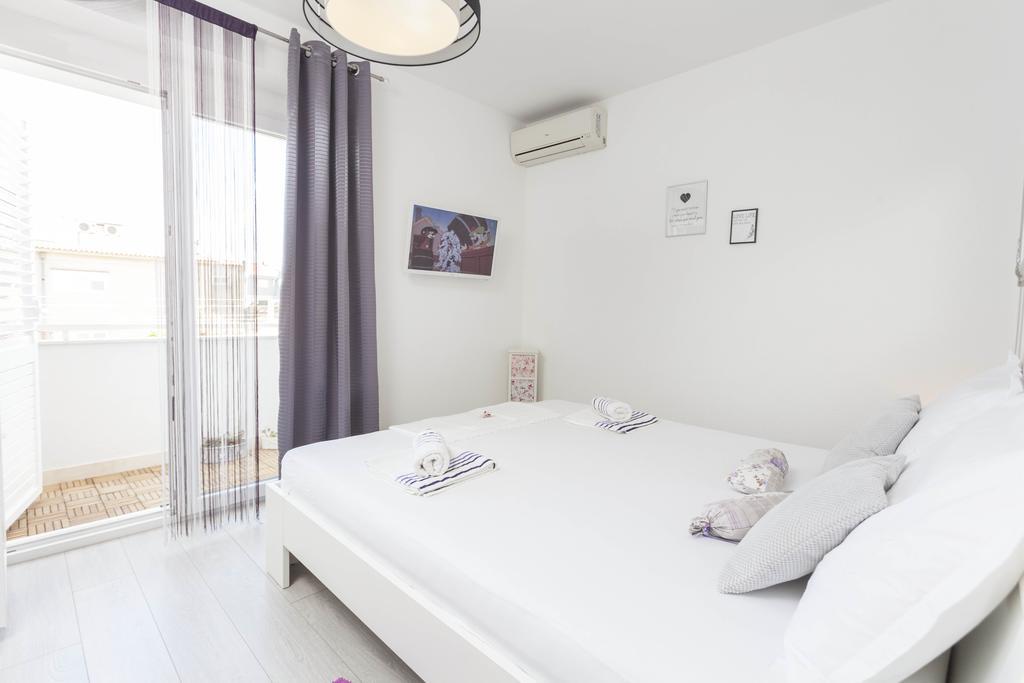 Apartmani Marina Макарска Экстерьер фото