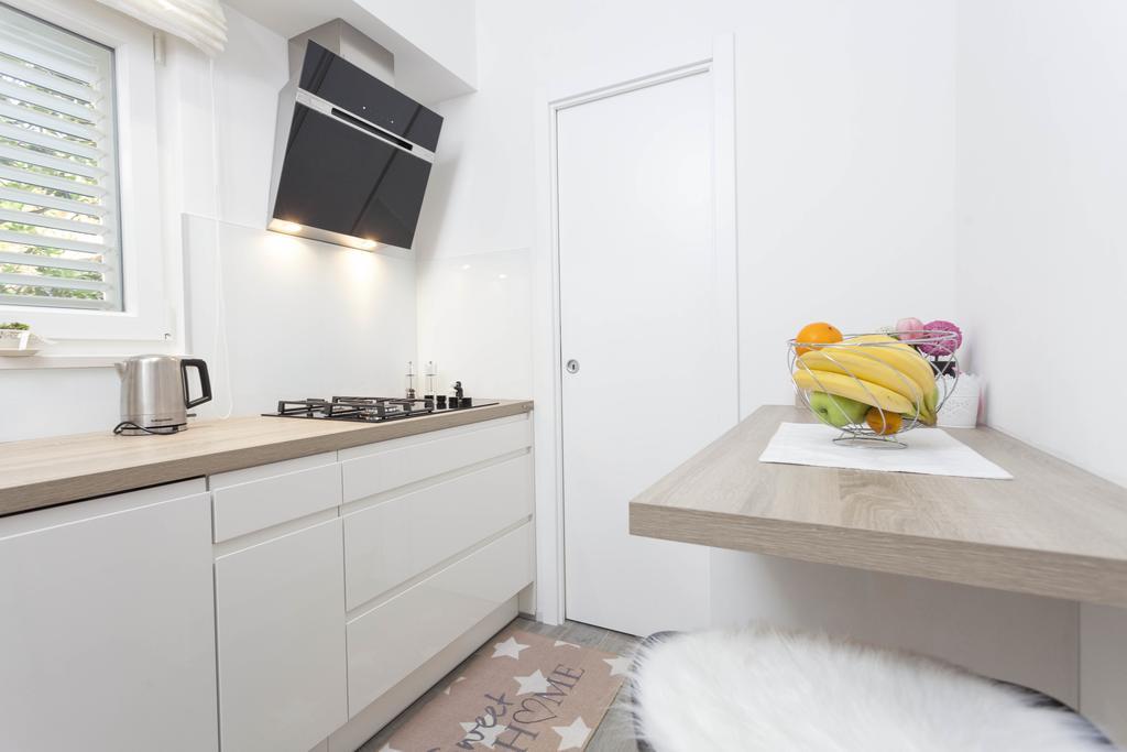 Apartmani Marina Макарска Экстерьер фото